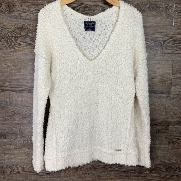 Abercrombie Cream Boucle Sweater - Picture 2 of 8